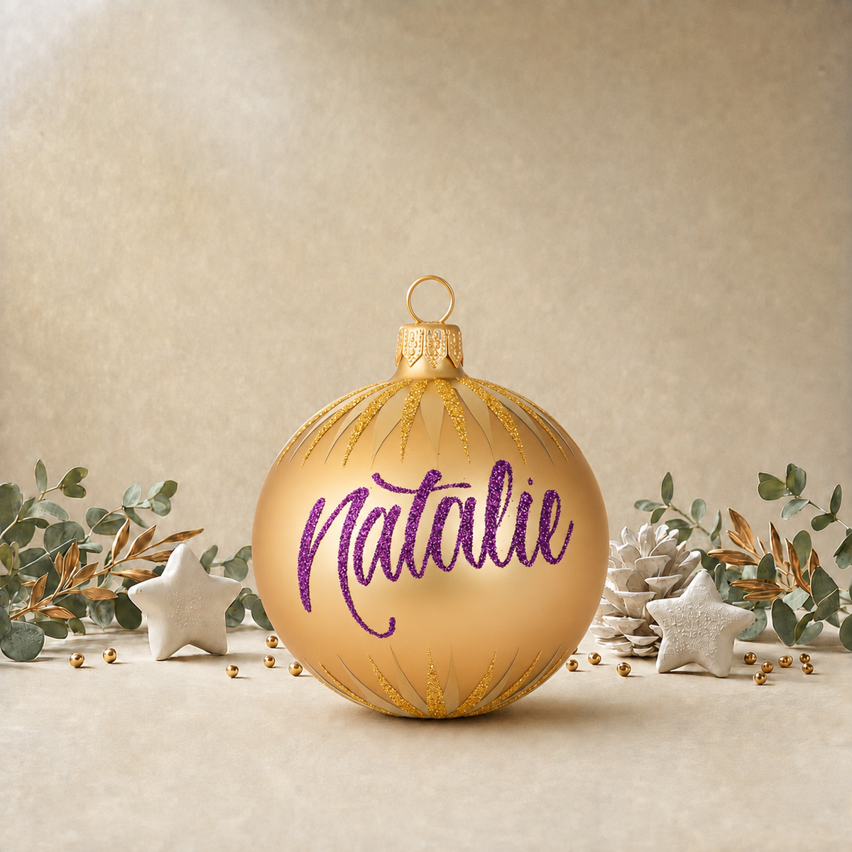 Gold Bauble with Gold Icicles front